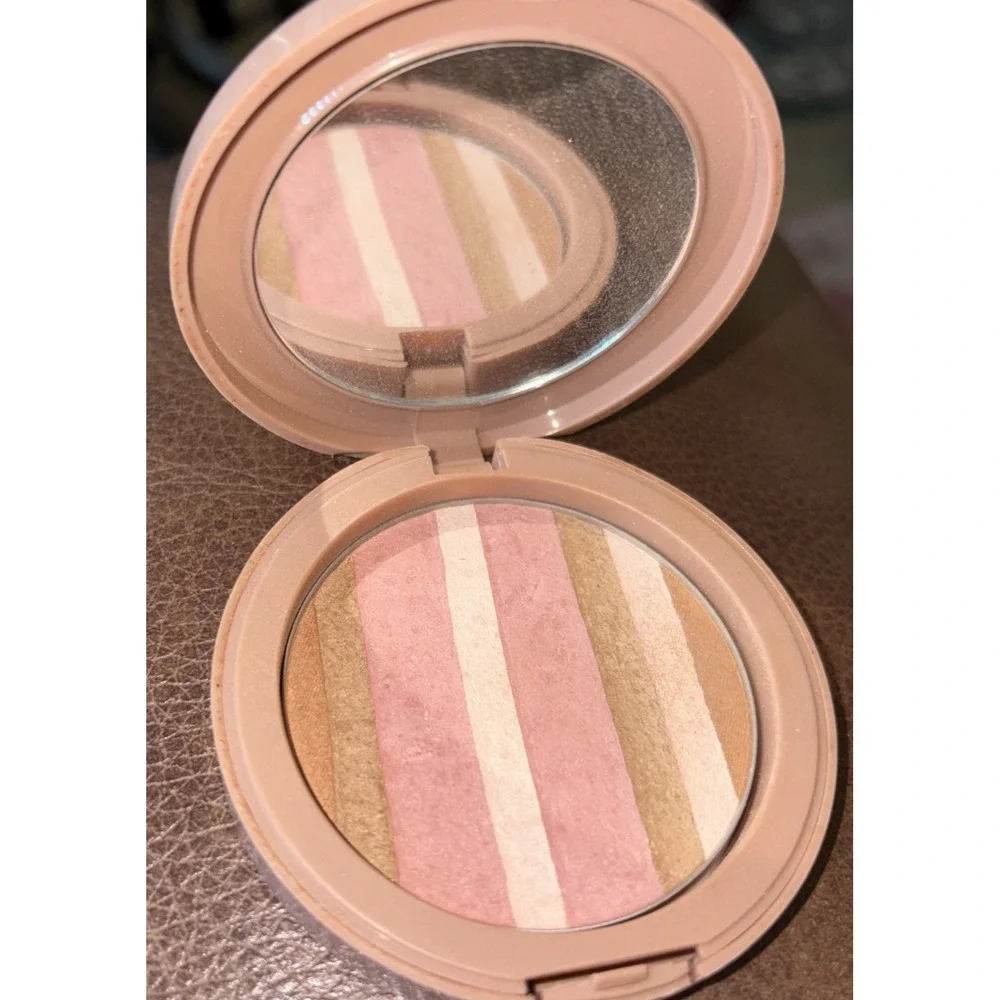 Belle Beauty Blushabelle‎ -Island Glow Blush Bronzer Kim Gravel 0.32 oz